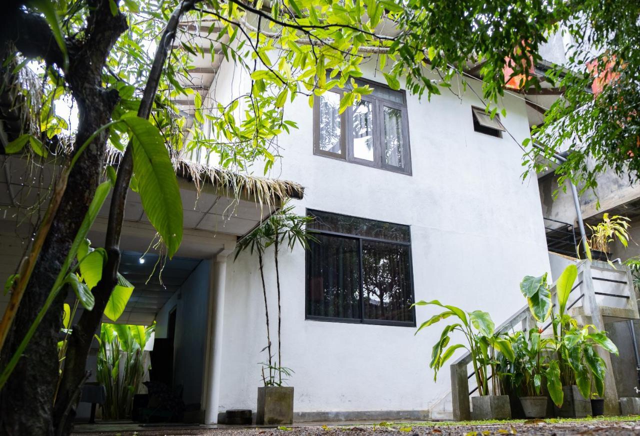 Rastha Pastha Beach Villa ウナワトゥナ エクステリア 写真